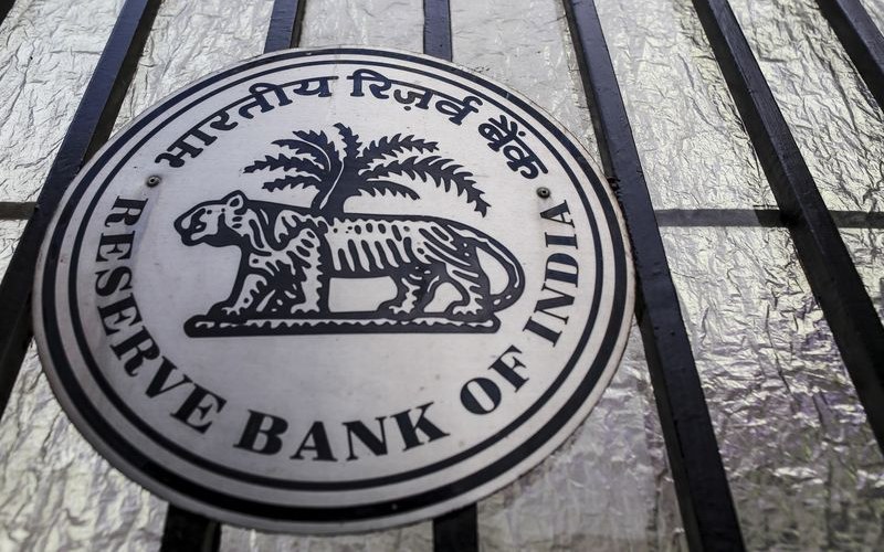  Bank Sentral India Minim Intervensi, Rupee Paling Jeblok