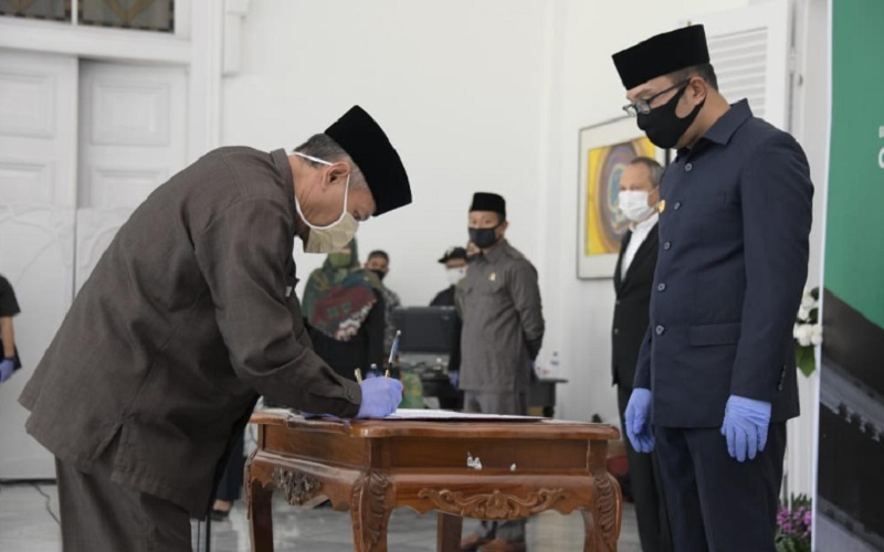  Ridwan Kamil Lantik 15 Pejabat Eselon II, Siapa Saja?