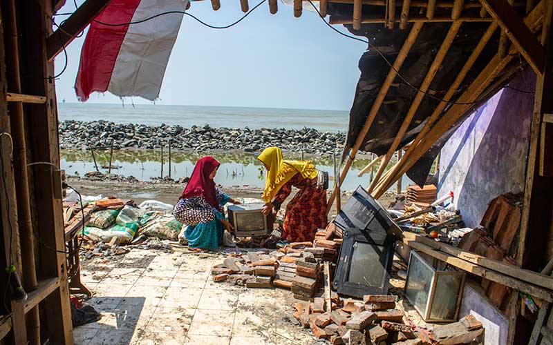  Rencana Relokasi Warga yang Terdampak Abrasi