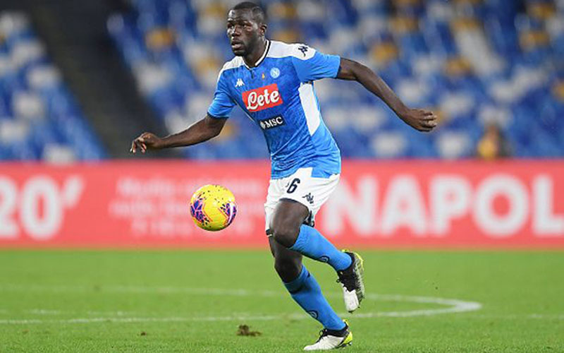  Napoli Bertahan di 100 Juta Pound, PSG Lupakan Koulibaly