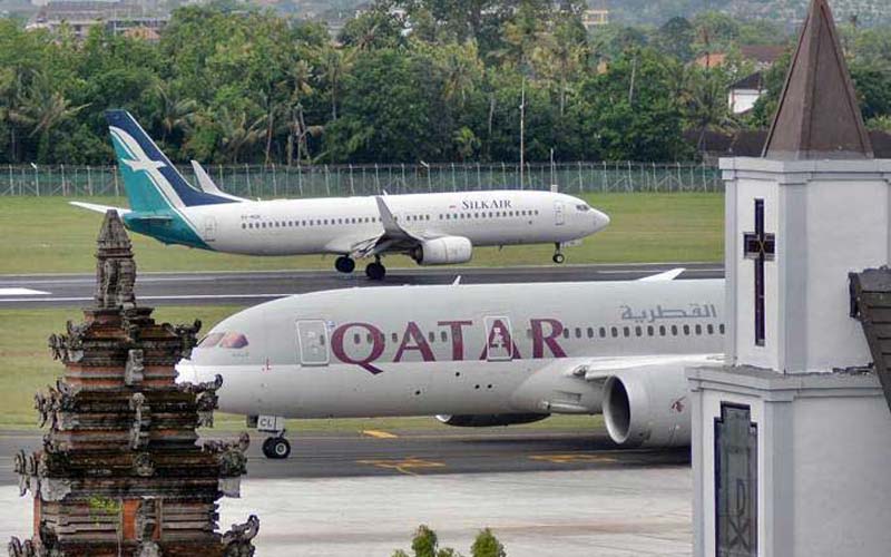  Gaji Pilot Qatar Airways Dipangkas 25 Persen