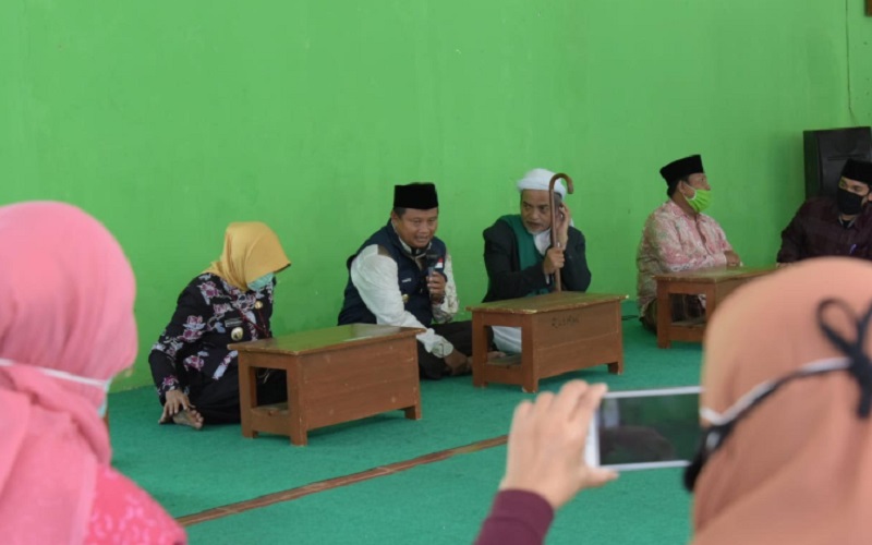  Respons Masukan Kiai, Pemprov Jabar Revisi Kepgub Protokol Kesehatan Pondok Pesantren