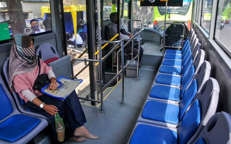  Bus Transpatriot Bekasi Kembali Beroperasi