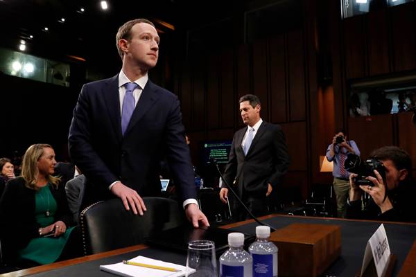  Bos Facebook dan Alphabet akan Bersaksi di Hadapan Kongres