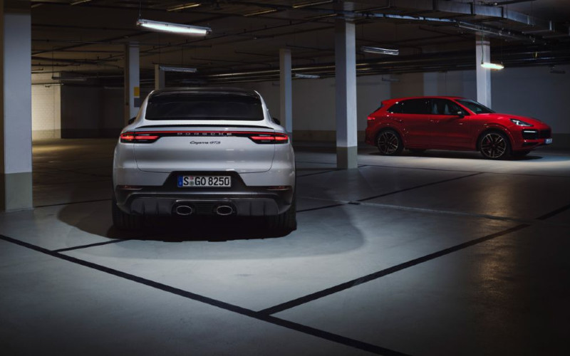  Porsche Cayenne GTS: Dua Model Baru Semakin Sportif