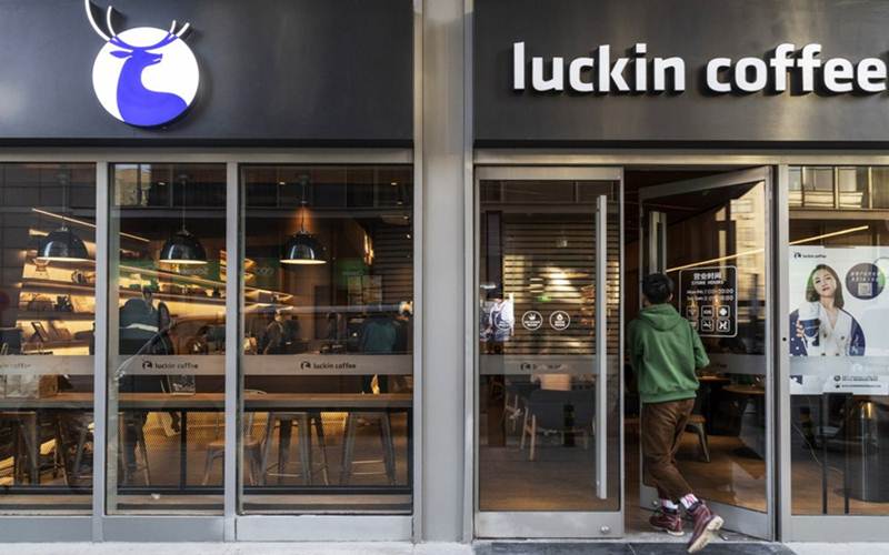  Luckin Coffee, Pesaing Starbucks, Akan Copot Direksi