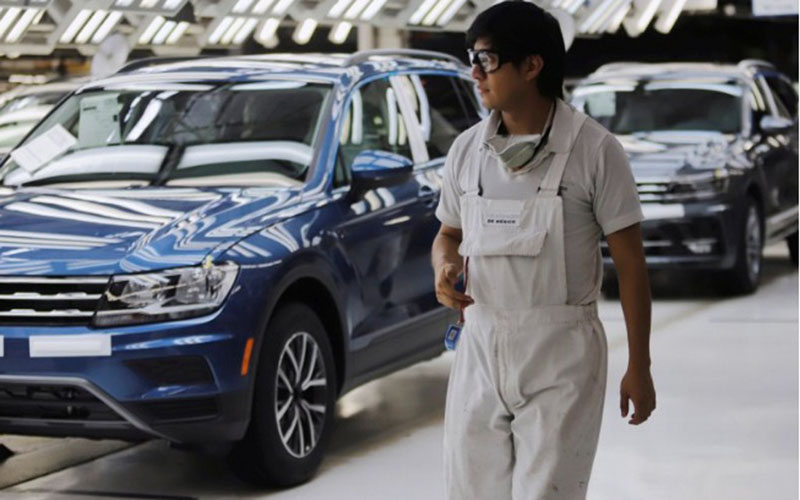  Pabrik Hendak Buka Lagi, 100 Karyawan Volkswagen di Meksiko Covid-19