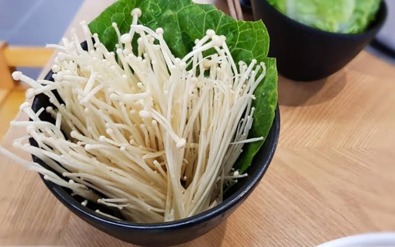  Disebut Sebabkan Wabah Listeria, Ini Fakta Jamur Enoki