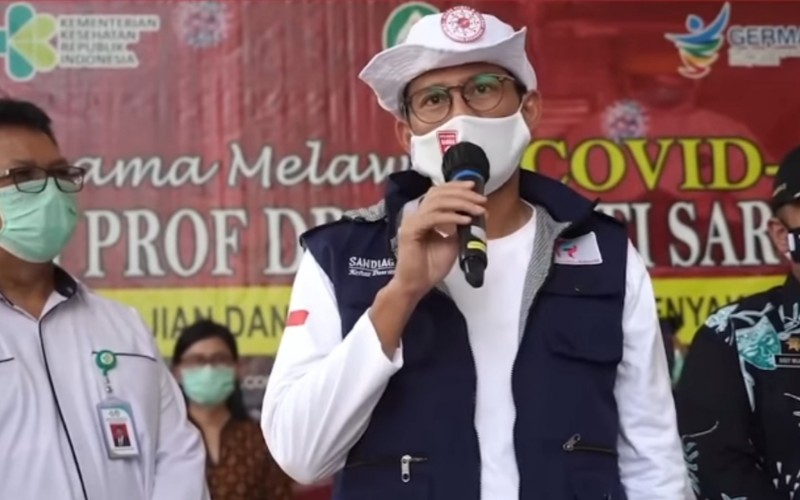  Sandiaga Uno dan Relawan Indonesia Bersatu Lawan Covid-19 Sumbang 4.600 APD