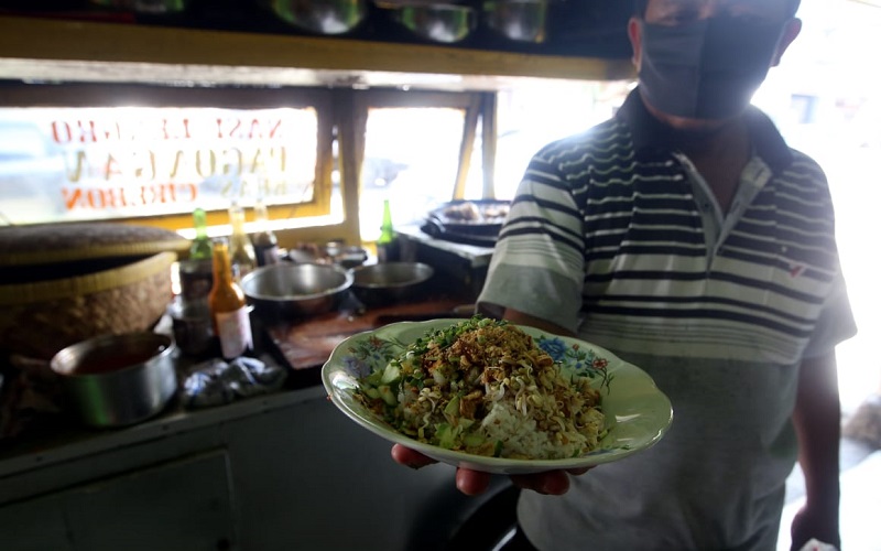  Jelajah Segitiga Rebana: Nasi Lengko, Kuliner Dengan Tampilan Sederhana Khas Cirebon 