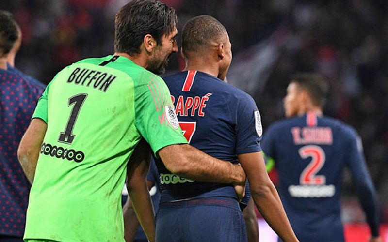  Penyerang PSG Kylian Mbappe Rindu Kiper Juventus Gianluigi Buffon