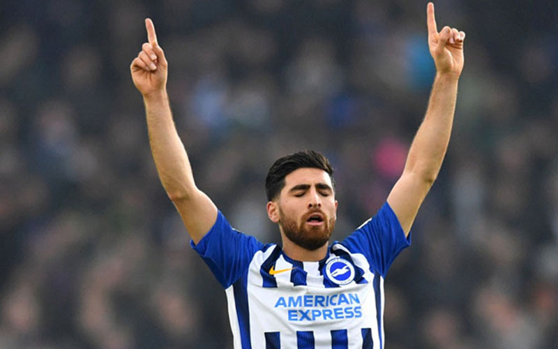  Ajax Amsterdam Bidik Penyerang Iran Jahanbakhsh dari Brighton