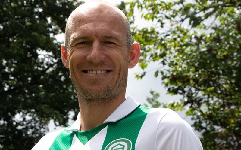  Arjen Robben Batal Pensiun, Pulang ke Groningen