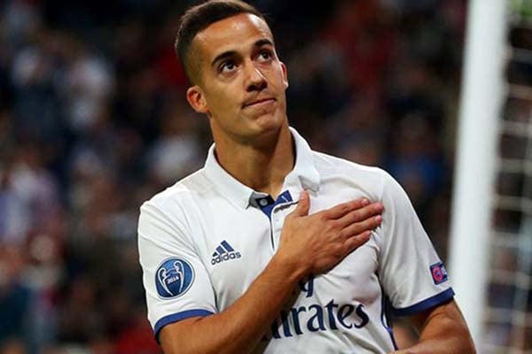  Bos Tottenham Mourinho Ingin Reuni dengan Pemain Madrid Vazquez