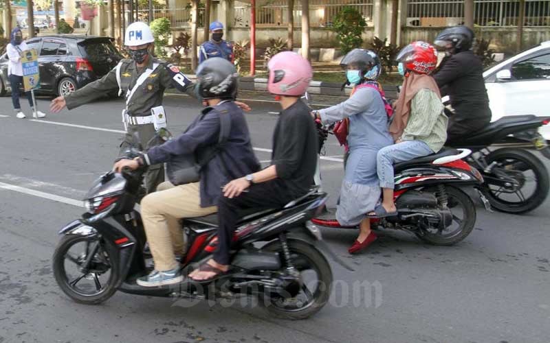  Razia Pengendara Motor Yang Tidak Menggunakan Masker di Makassar