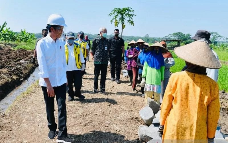  Proyek Padat Karya di Batang Bangun Irigasi Lahan 36 Hektar