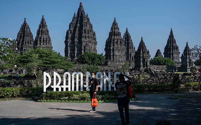  Kawasan Wisata Candi Prambanan Kembali Dibuka Untuk Umum