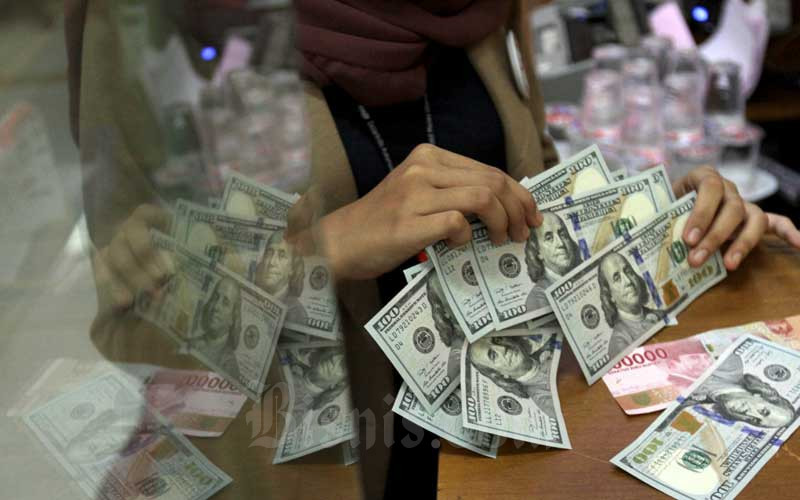  Diterpa Banyak Tekanan, Rupiah Melemah 2 Persen dalam Sepekan