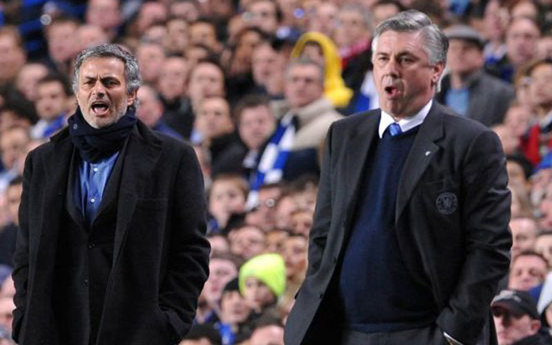  Mourinho Langgar Jaga Jarak Sosial Saat Ancelotti Datang, Ini Alasannya
