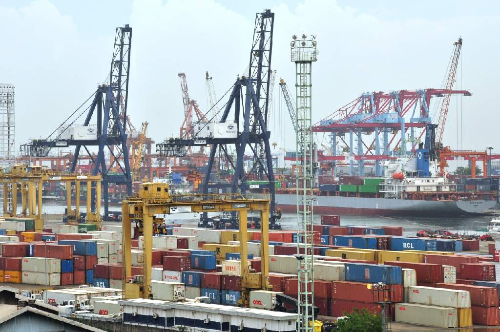  Dorong Perdagangan Bebas ASEAN dan Hong Kong, Republik Rakyat Tiongkok, Pemerintah Berikan Penurunan Bea Masuk