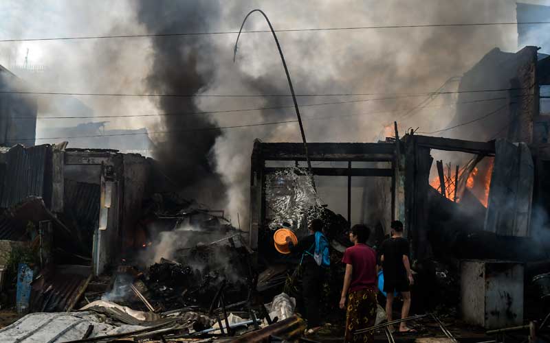  Kebakaran di Manggarai Hanguskan 40 Toko