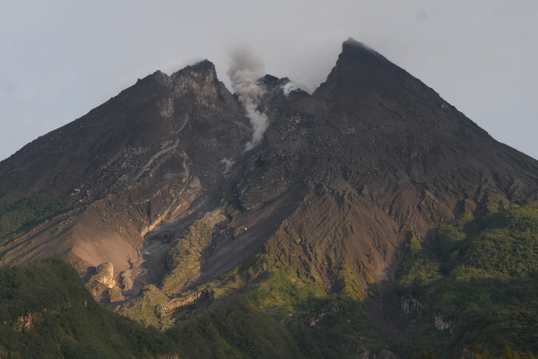  Erupsi Merapi: Jalur Evakuasi di Klaten Direhabilitasi, Dananya Rp14 Miliar