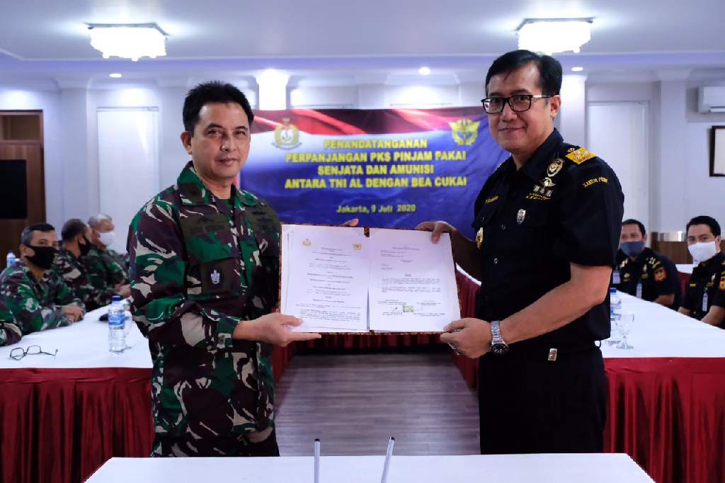  Sinergi Bea Cukai dan TNI AL Perkuat Penegakkan Hukum di Laut