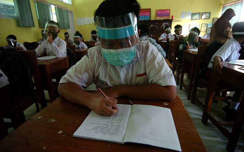  Masih Berada di Zona Merah, Sekolah di Tegal Terapkan Protokol Kesehatan