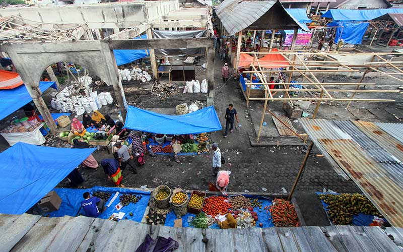  Tolak Relokasi, Sejumlah Pedagang Pasar Inpres Aceh Nekat Berjualan di Lokasi Bekas Kebakaran