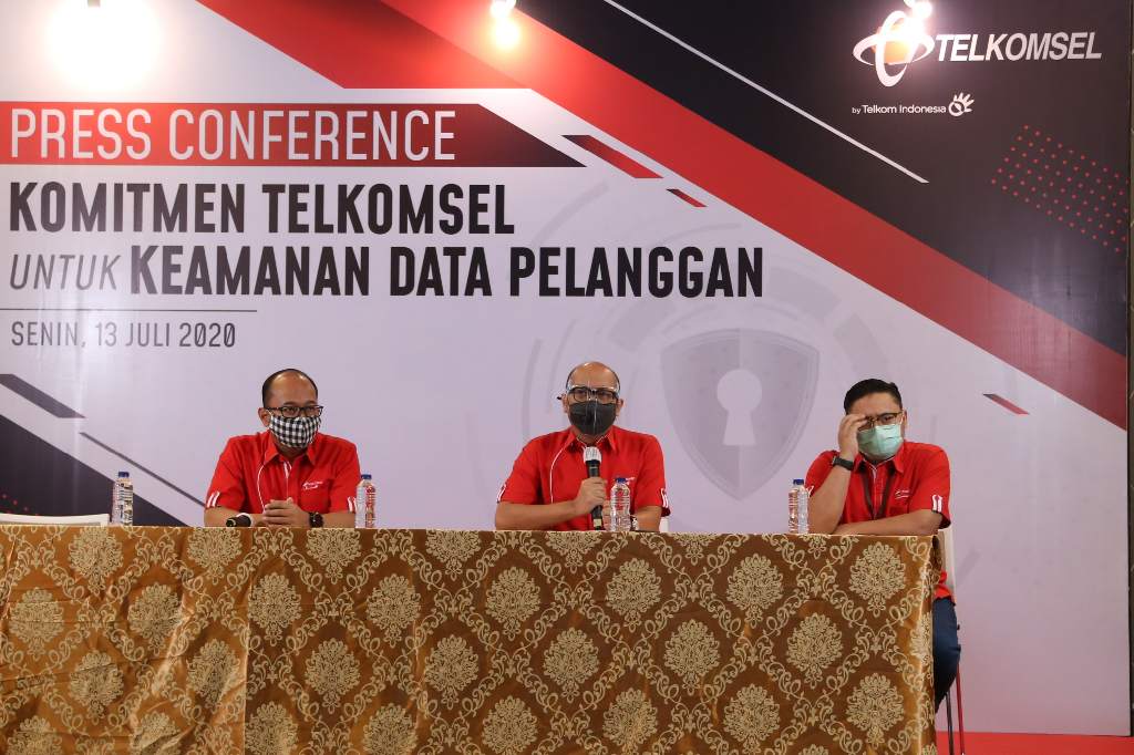  Telkomsel Pastikan Data Pelanggan Aman