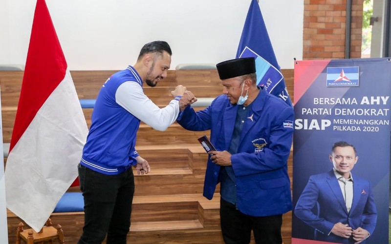  Mantan Pelatih Timnas Rahmad Darmawan Merapat ke Demokrat