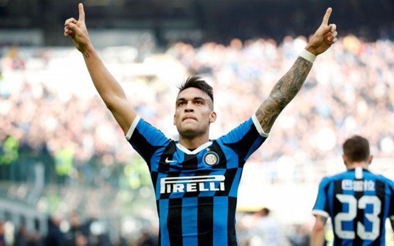  Barca Bersikeras Ingin Dapatkan Lautaro Martinez dari Inter