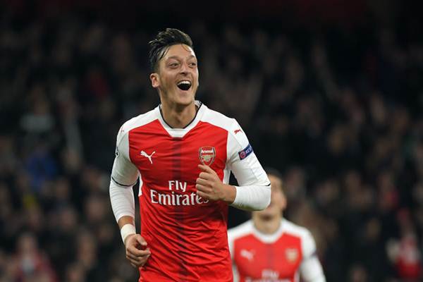  Prediksi Arsenal vs Liverpool: Ozil Malah Nyatakan Siap Main