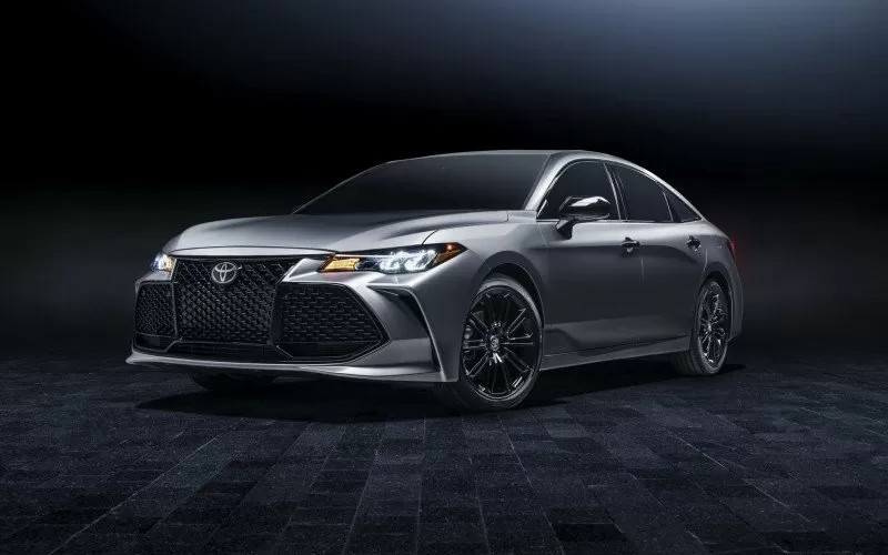  Toyota Perbarui Sedan Besar Avalon untuk Pasar Amerika