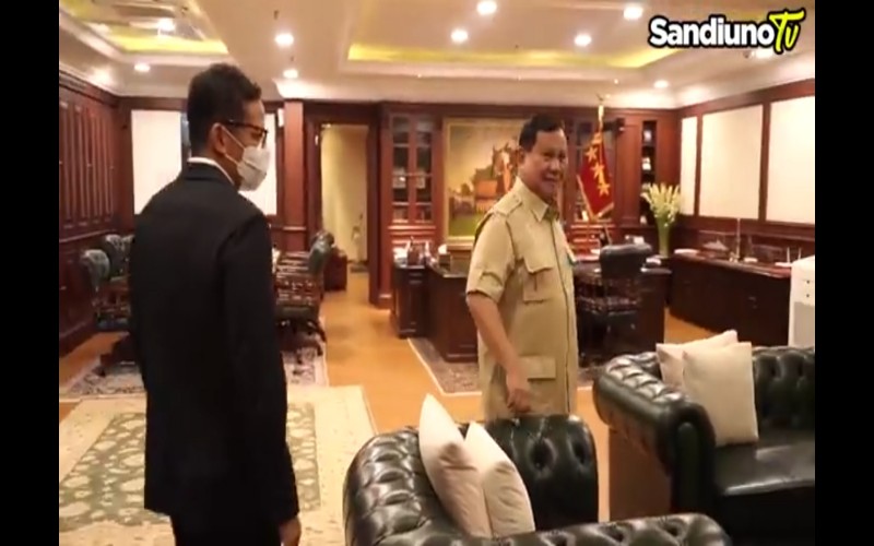  Reuni Tanpa Salaman Sandiaga Uno dan Prabowo Subianto