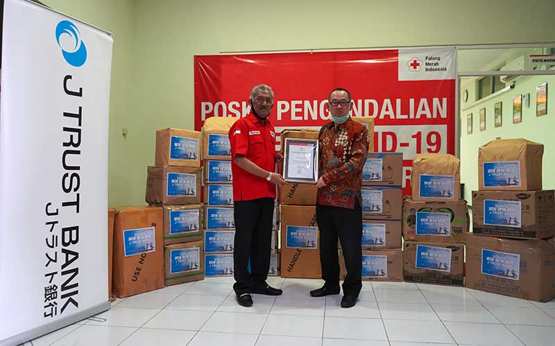  J Trust Bank Salurkan Bantuan Penanganan Covid-19 Kepada PMI Yogyakarta