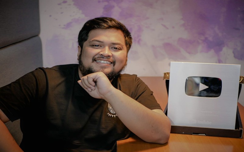  Azkanio Panda, Pesulap yang Sukses Banting Setir Jadi Wirausaha dan Content Creator