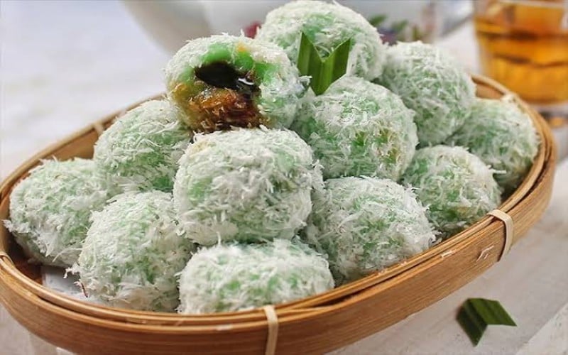  Resep Membuat Kue Klepon yang Sedang Viral