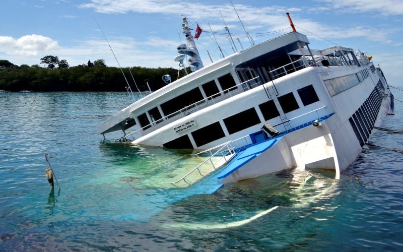  Kapal Terbakar di Laut Jawa, 26 ABK Selamat