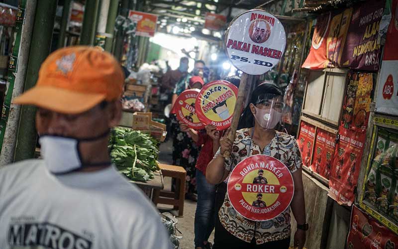  Pasar Tradisional di Solo Gelar Ronda Masker Untuk Pastikan Pengunjung Terapkan Protokol Kesehatan