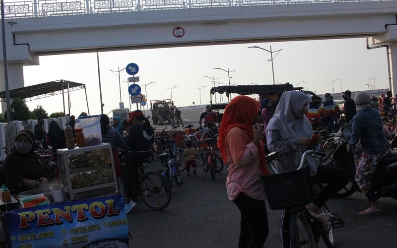  Satpol PP : 95 Persen Warga Surabaya Patuh Memakai Masker