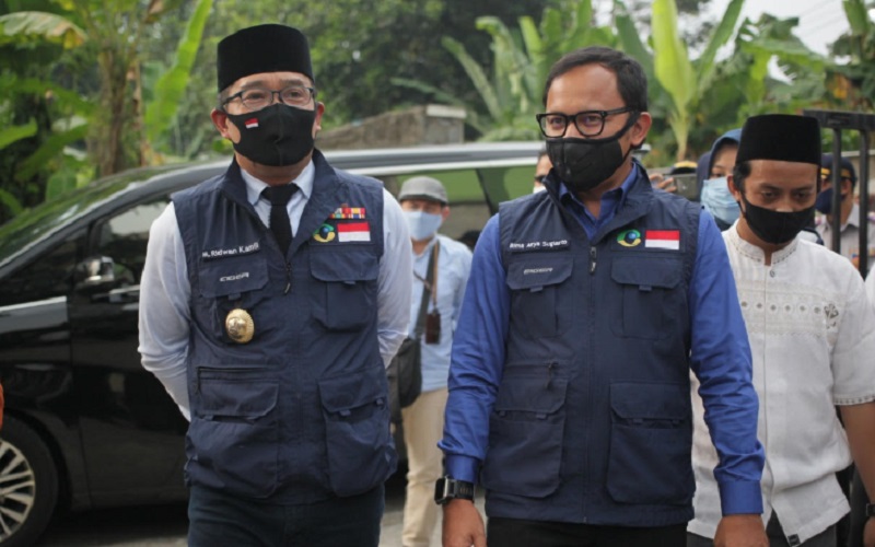  Ridwan Kamil Teken Pergub Penerapan Denda Bagi Warga Tak Pakai Masker