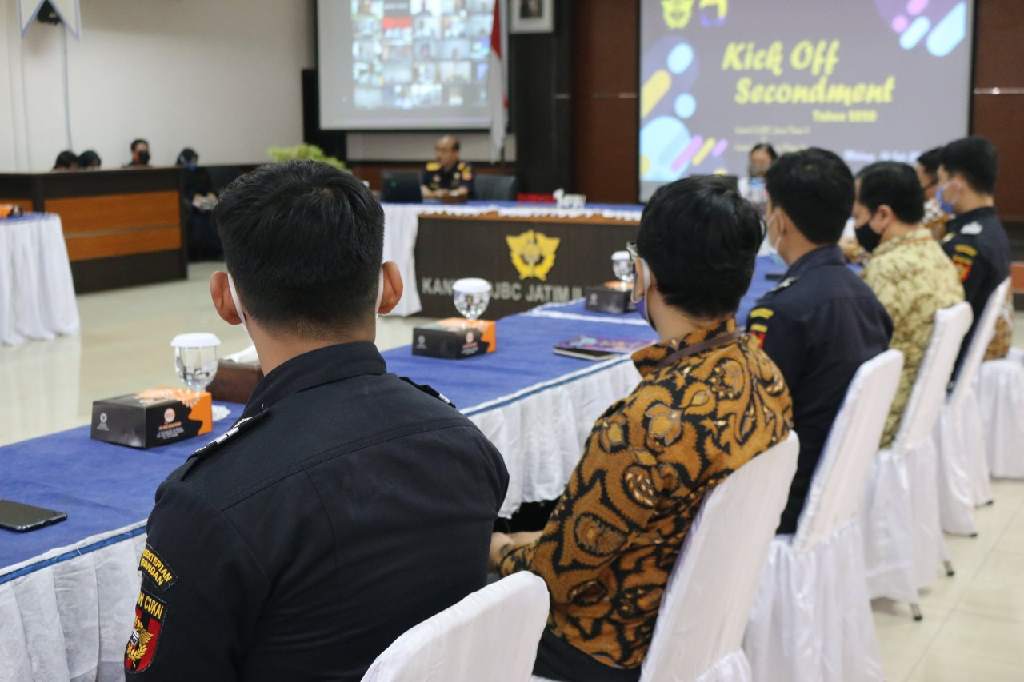  Kanwil Bea Cukai Jatim II Gandeng Kanwil Pajak Jatim III Optimalkan Penerimaan Negara