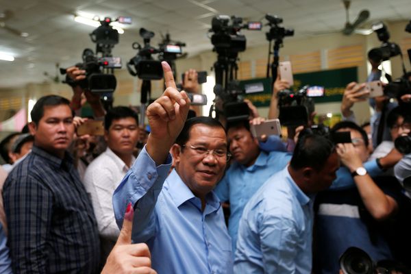 Mulai Tahun Depan, Pakai Rok Mini di Kamboja Bisa Dipolisikan 