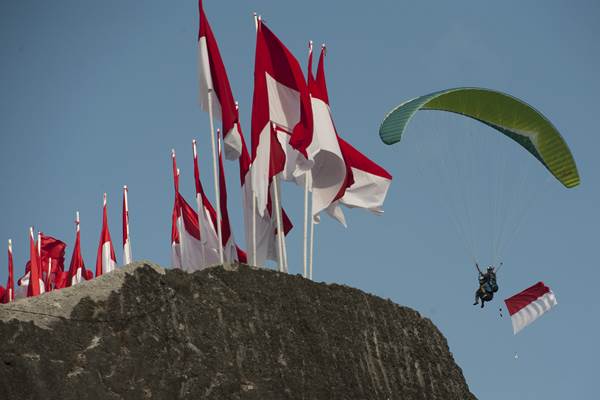  Ini Perbandingan Harga Bendera Merah Putih di Tokopedia dan Bukalapak