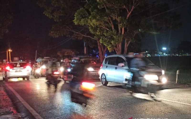  Arus Balik Iduladha, Jalan Utama di Garut Menuju Bandung Macet