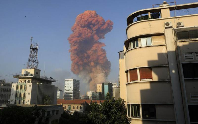  Ledakan Dahsyat Guncang Beirut, 10 Orang Dilaporkan Tewas