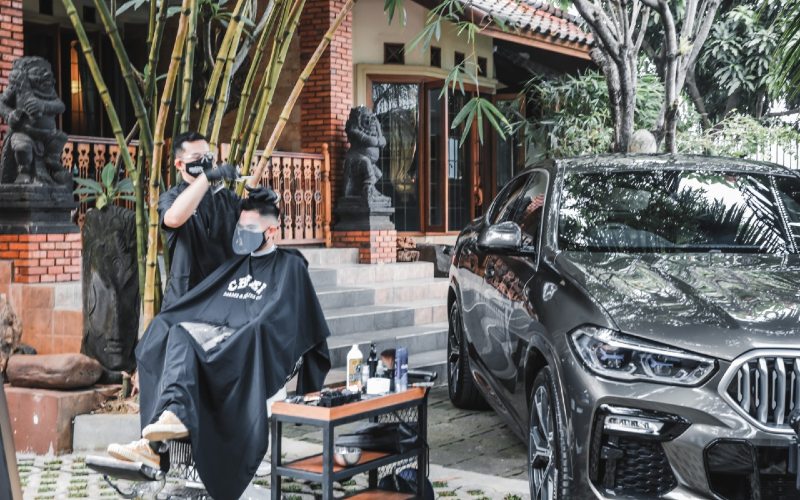  BMW Hadirkan Program Test Drive dan Cukur Rambut