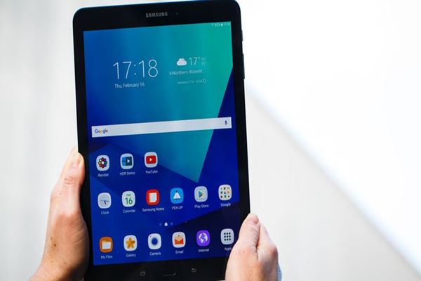  PERANGKAT DARING : Tablet Kembali Bergairah