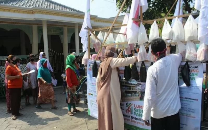  ACT Salurkan 1.000 Ton Beras di Surabaya, Malan, Madiun, Jember